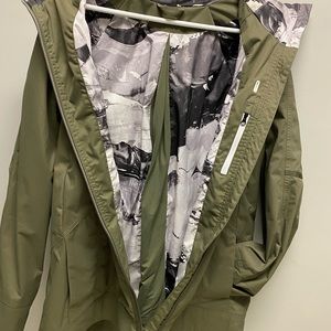 Rain Supreme Jacket